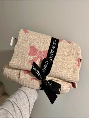 Cynthia Rowley Cream Throw Blanket with Pink Bow Pattern